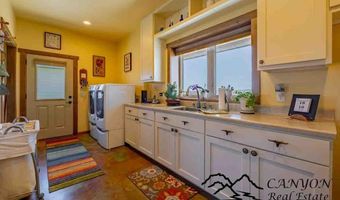 27 Teepee Ring Rd, Clark, WY 82435