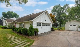 859 Country Club Ln, Ashland, OH 44805