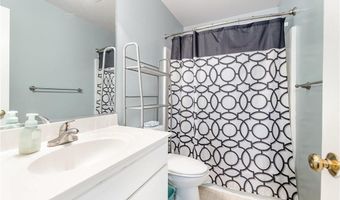 376 Kingsmill Dr, Advance, NC 27006