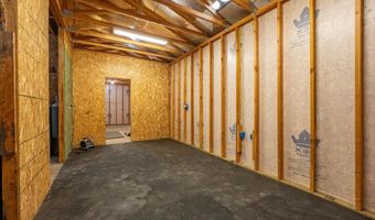 25150 Dersch Rd, Anderson, CA 96007