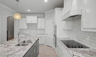 636 Yucca Ct, Aledo, TX 76008