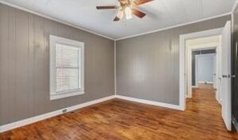 109 Fisher St, Athens, TN 37303