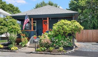 14 Elinora St, East Providence, RI 02915