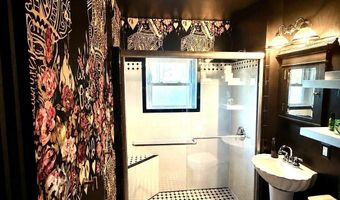 215 Fair Ave, Alpena, MI 49707