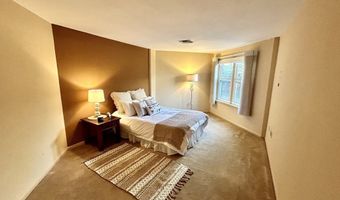 97 Anderer Ln 105, Boston, MA 02132