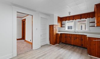 415 W Beecher, Adrian, MI 49221