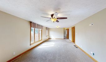 918 S 1st St, Albion, NE 68620