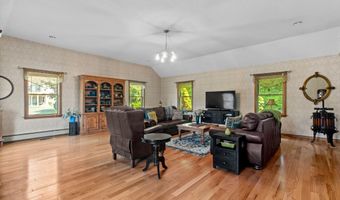 38 Pebble Brook Ct, Berlin, CT 06037