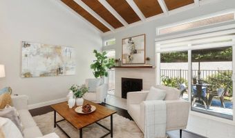 7303 Alicante Rd A, Carlsbad, CA 92009