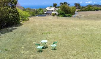 1074 Olinda Rd B, Makawao, HI 96768