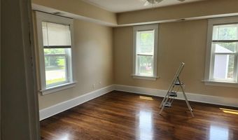 219 Metacom Ave 1A, Bristol, RI 02809