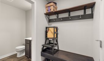2720 21st St SW, Altoona, IA 50009
