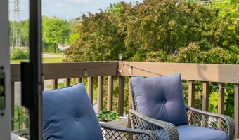 206 ROYAL Ct 12, Appleton, WI 54915