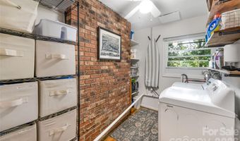 13 Rolling View Dr, Asheville, NC 28805