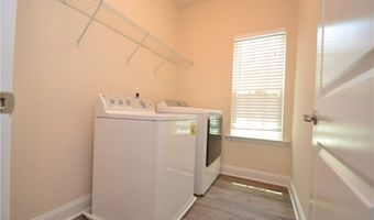 506 N Tunstall Ave, Apex, NC 27502