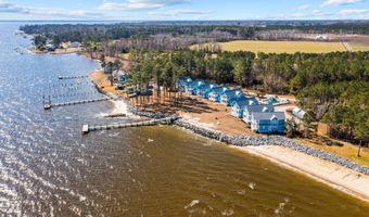511 Neuse Village Rd # C5, Arapahoe, NC 28510