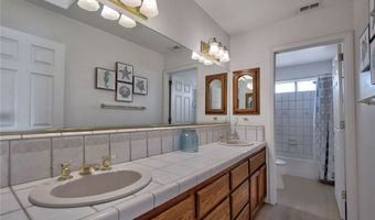 18032 Ohna Rd, Apple Valley, CA 92307