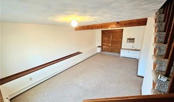 3 Lakeview Dr, Narragansett, RI 02882