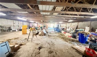13081 Main Rd, Akron, NY 14001