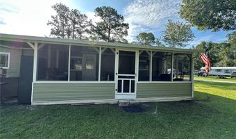 55045 6TH St, Astor, FL 32102