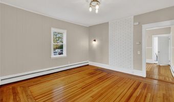 112 Villa Ave, Cranston, RI 02905