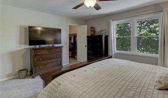 3 Redbird Dr, Agency, MO 64401