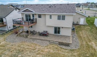 502 Granite Dr, Bismarck, ND 58503