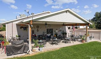 523 E 5th St, Burley, ID 83336