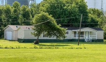 809 W 9th St, Baxter Springs, KS 66713