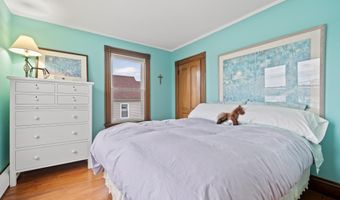 394 Washington St, Bath, ME 04530