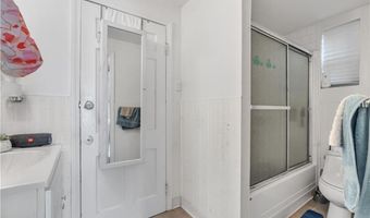 584 Lonsdale Ave, Central Falls, RI 02863