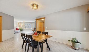 135 Hunters Path, Annandale, MN 55302