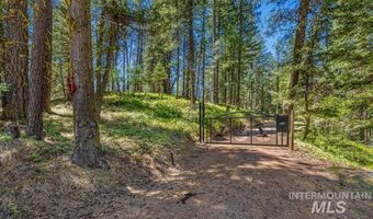 15 Little Donner Dr, Cascade, ID 83611
