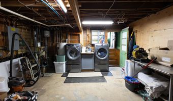 116 Pond St, Newton, NH 03858
