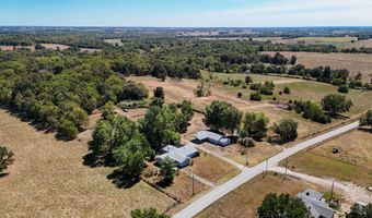 6896 N Farm Rd 1, Ash Grove, MO 65604