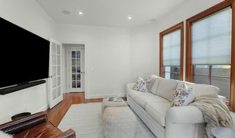 322 6TH St, Atlantic Beach, FL 32233