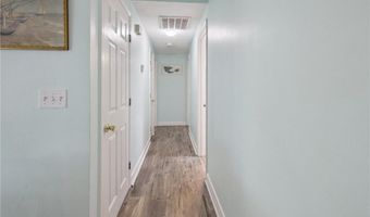 35 Old Town Trl, Narragansett, RI 02882