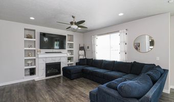 957 W MCKENNA, Bluffdale, UT 84065