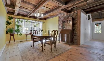 992 Pequawket Trl, Baldwin, ME 04091