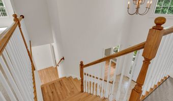 6 Kristen Way, Clinton, CT 06413