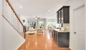20997 POTOMAC TRAIL Cir, Ashburn, VA 20148
