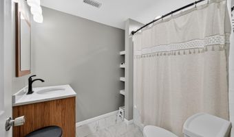 10377 Mount Jackson Ln, Aurora, IN 47001