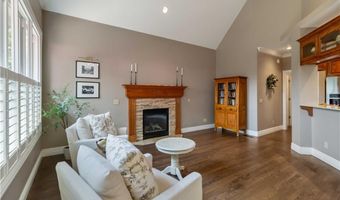 3906 NE Cadbury Ave, Bentonville, AR 72712