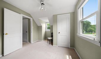 6926 VANDERBILT Dr, Alexandria, VA 22307