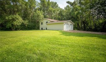 1004 Thomas Dr NE, Alexandria, MN 56308