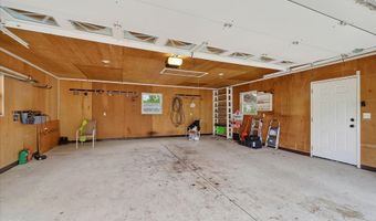 1921 E 10th St, Anderson, IN 46012