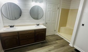 1028 Lakeview Ln, Arab, AL 35016