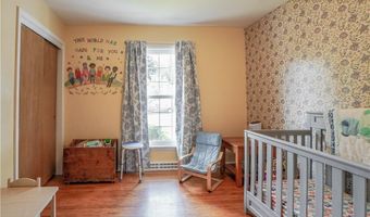 2077 Daniels Ave, Akron, OH 44312