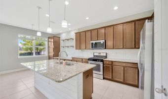 7010 OLD BENTON Dr, Apollo Beach, FL 33572