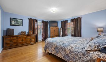 96 Oak Hill Dr, Bristol, CT 06010